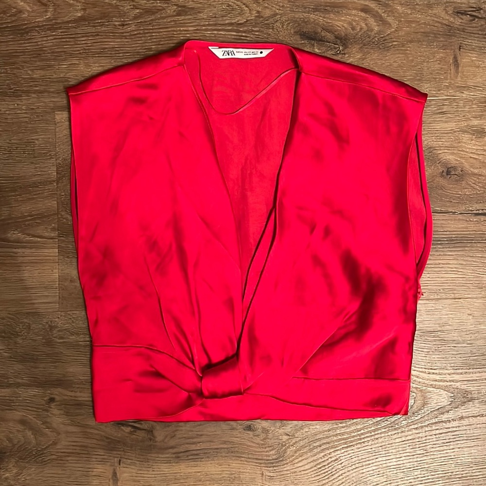 Satin red Zara top